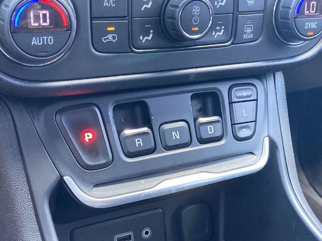 Used 2019 GMC Terrain SLE w/ Driver Convenience Package FWD image 11