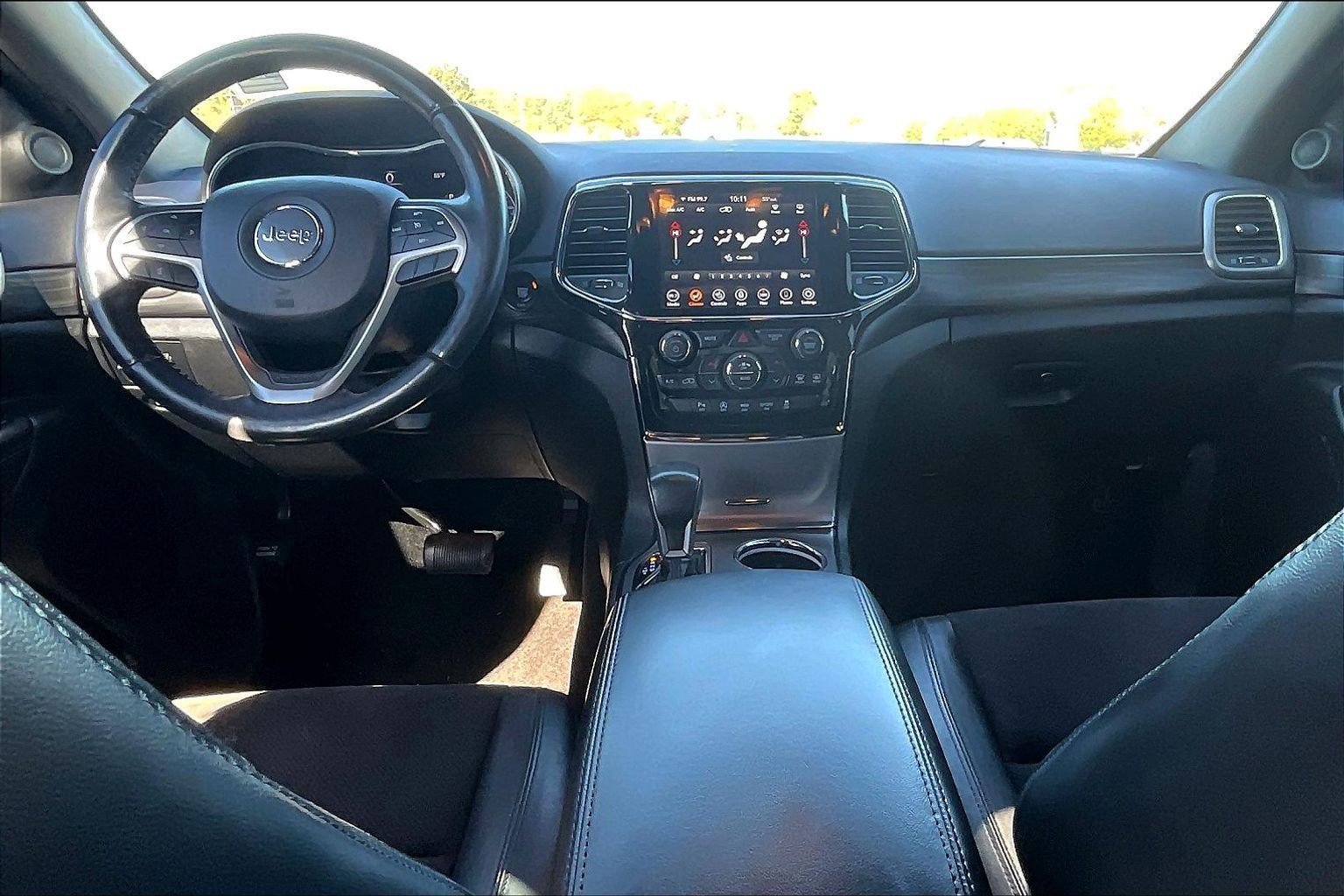 Used 2021 Jeep Grand Cherokee Laredo X image 11