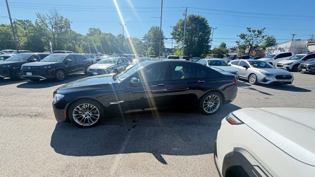 Used 2014 BMW 750i xDrive AWD/4WD image 6
