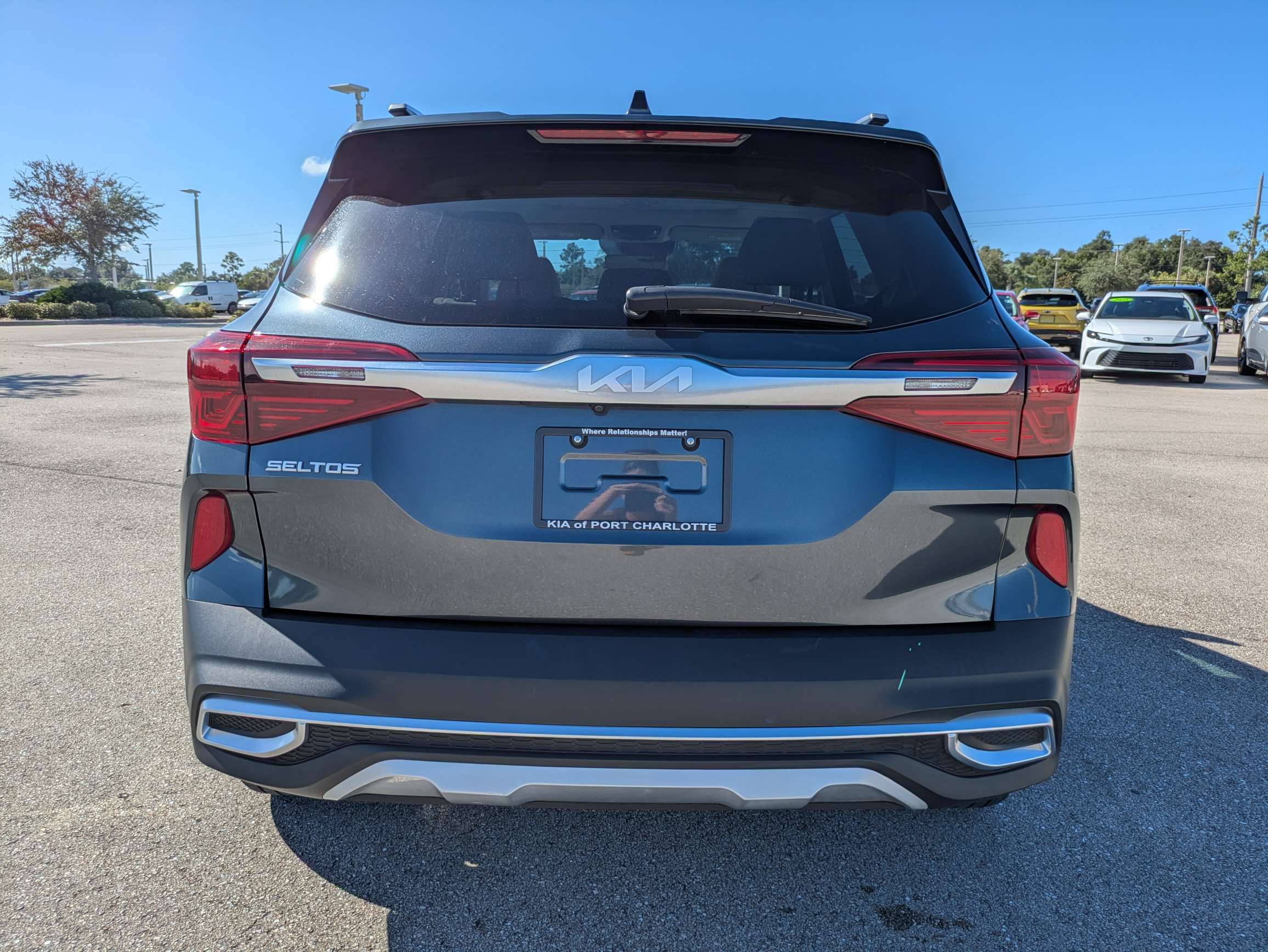 Certified 2023 Kia Seltos EX AWD/4WD image 5