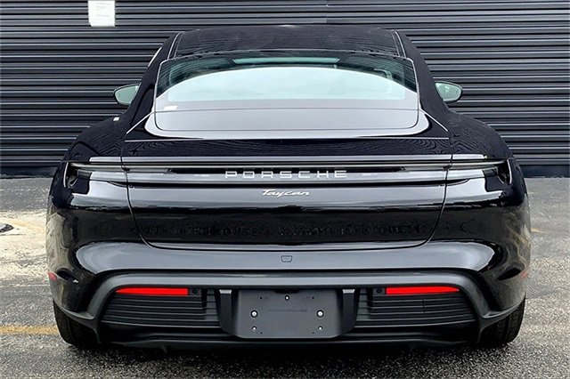 New 2025 Porsche Taycan image 9