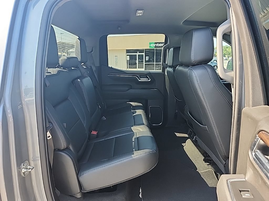 Used 2025 GMC Sierra 1500 SLT RWD image 25