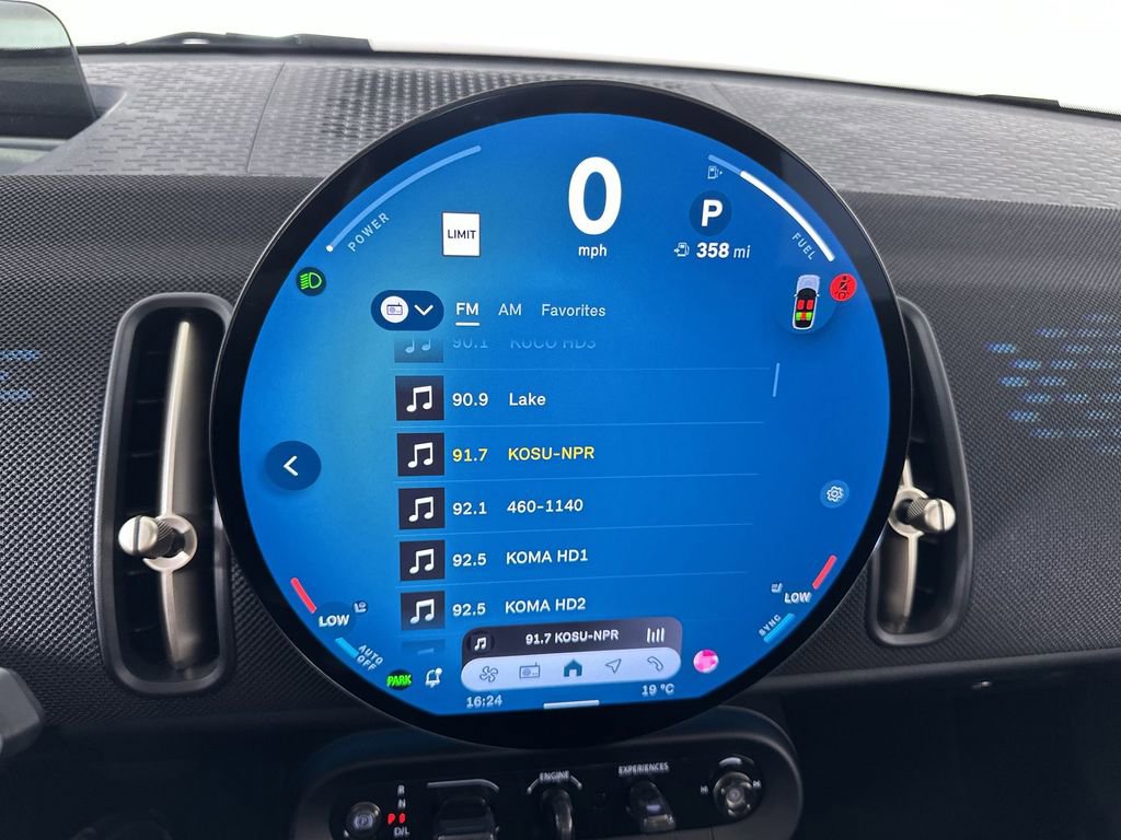 Used 2025 MINI Cooper Countryman S image 13