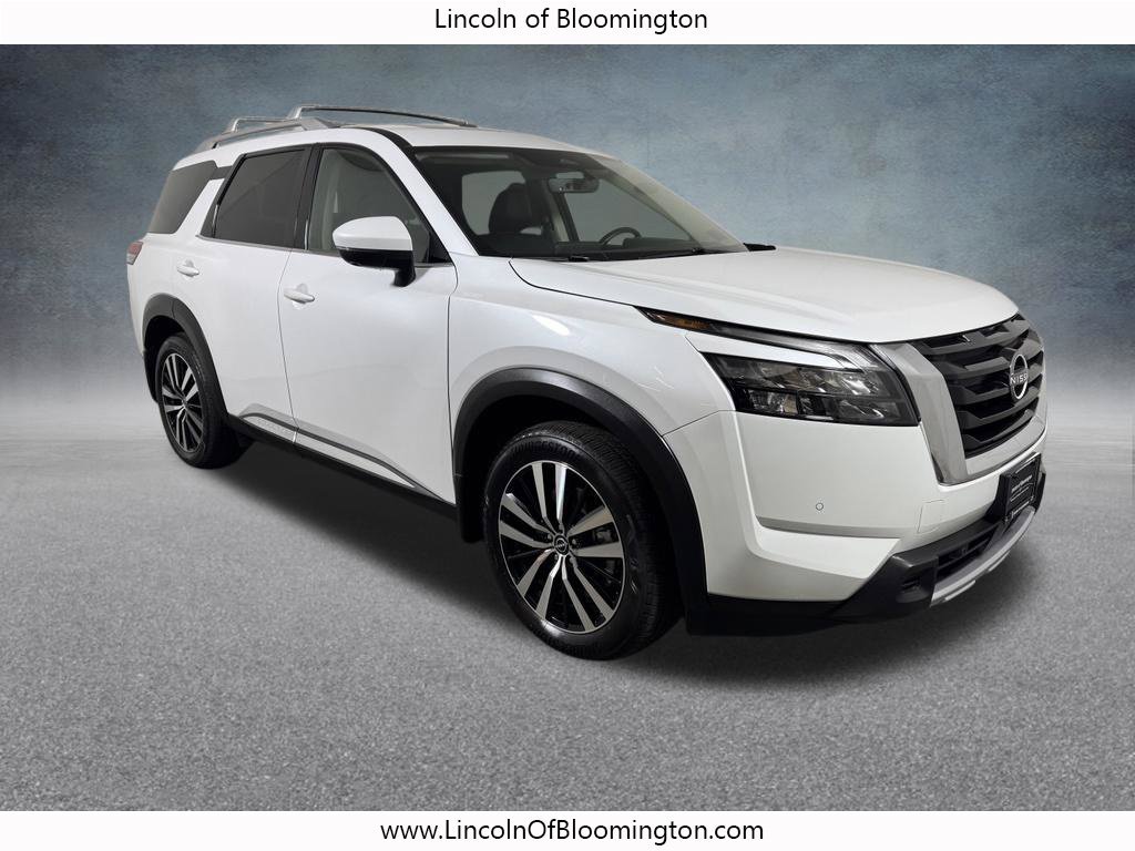 Used 2025 Nissan Pathfinder Platinum w/ Cargo Package AWD/4WD image 8