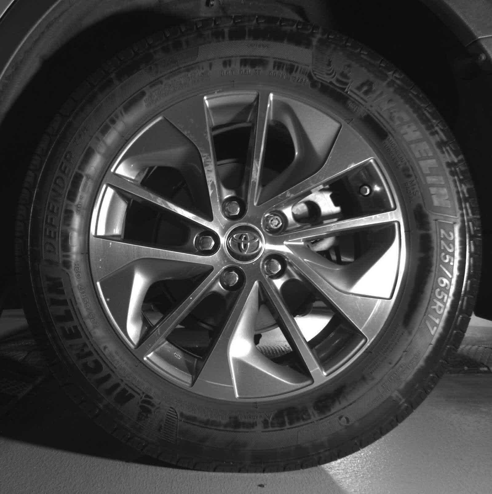 Used 2017 Toyota RAV4 XLE w/ Convenience Package image 12