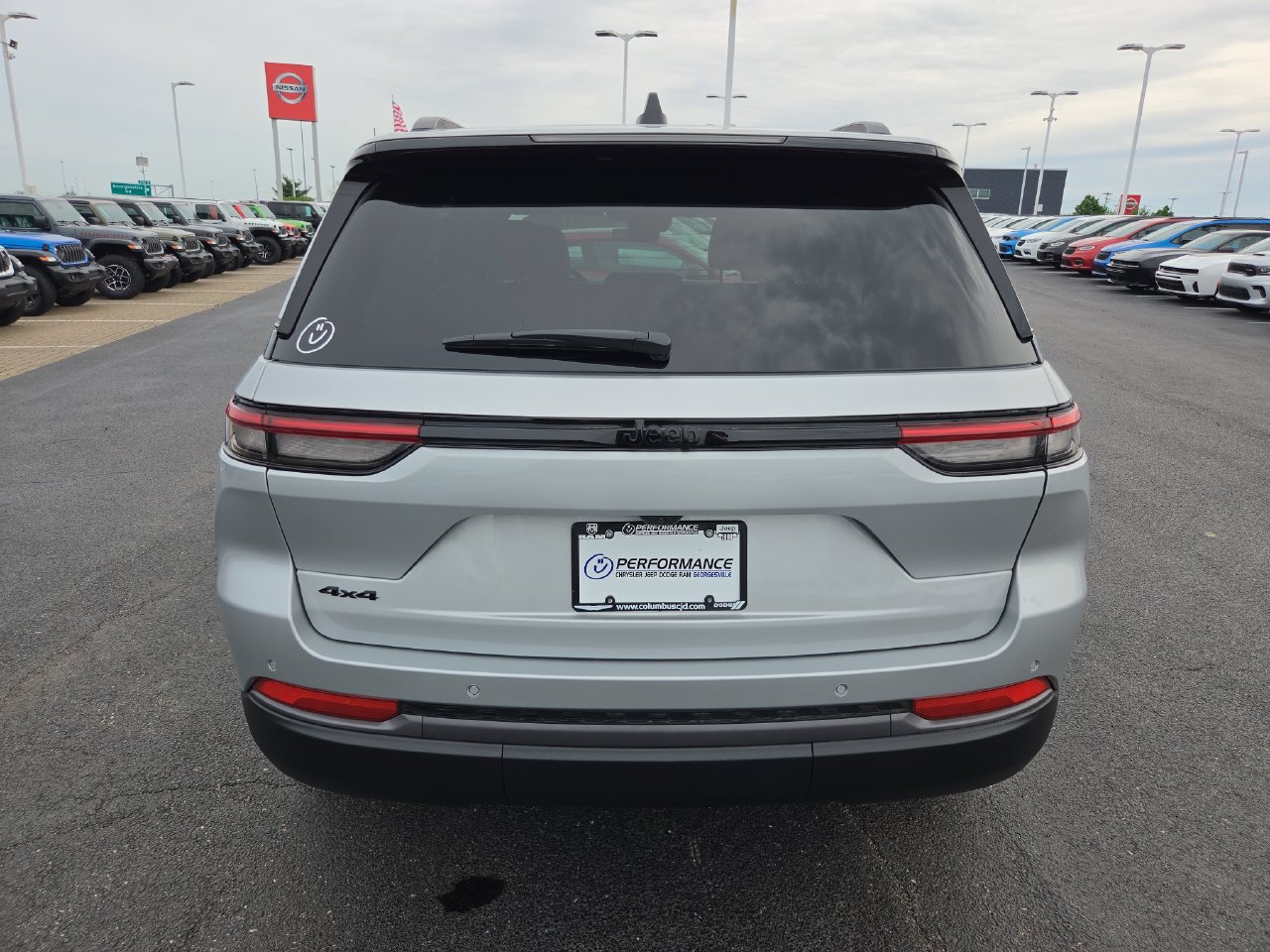 New 2026 Jeep Grand Cherokee Altitude AWD/4WD image 6