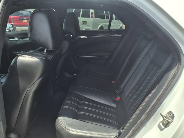 Used 2017 Chrysler 300 S RWD image 19