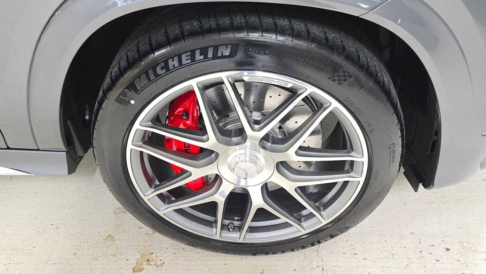 New 2026 Mercedes-Benz GLE 63 AMG S image 9