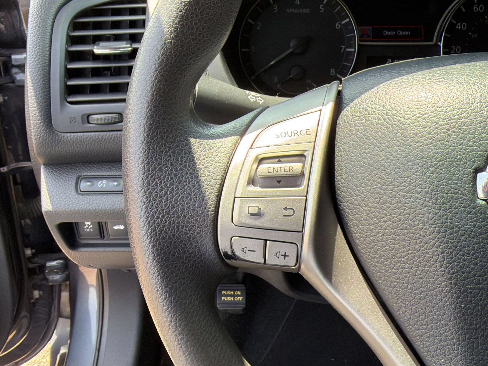 Used 2013 Nissan Altima 2.5 S FWD image 15