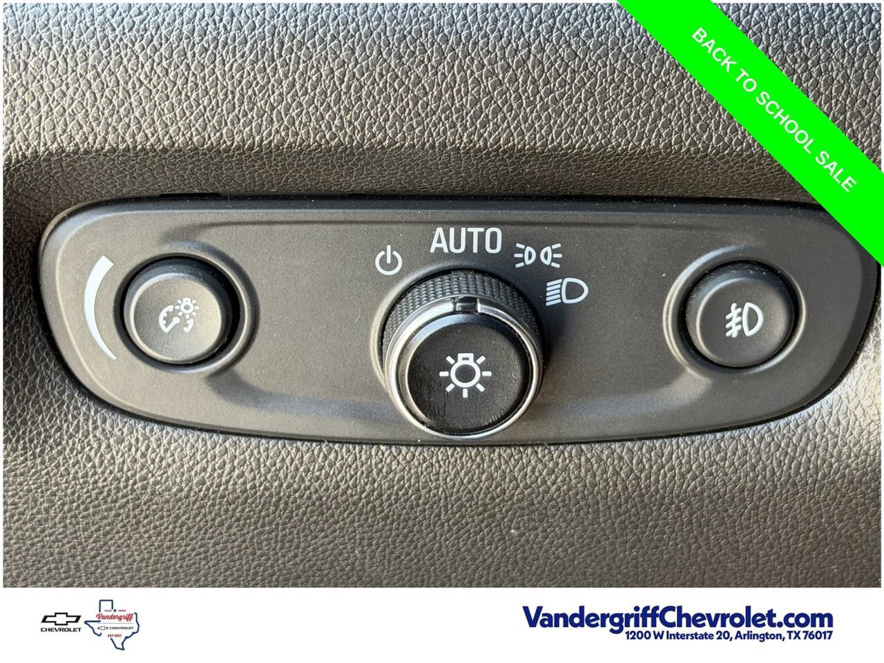 Used 2021 Chevrolet Traverse Premier w/ Redline Edition FWD image 19