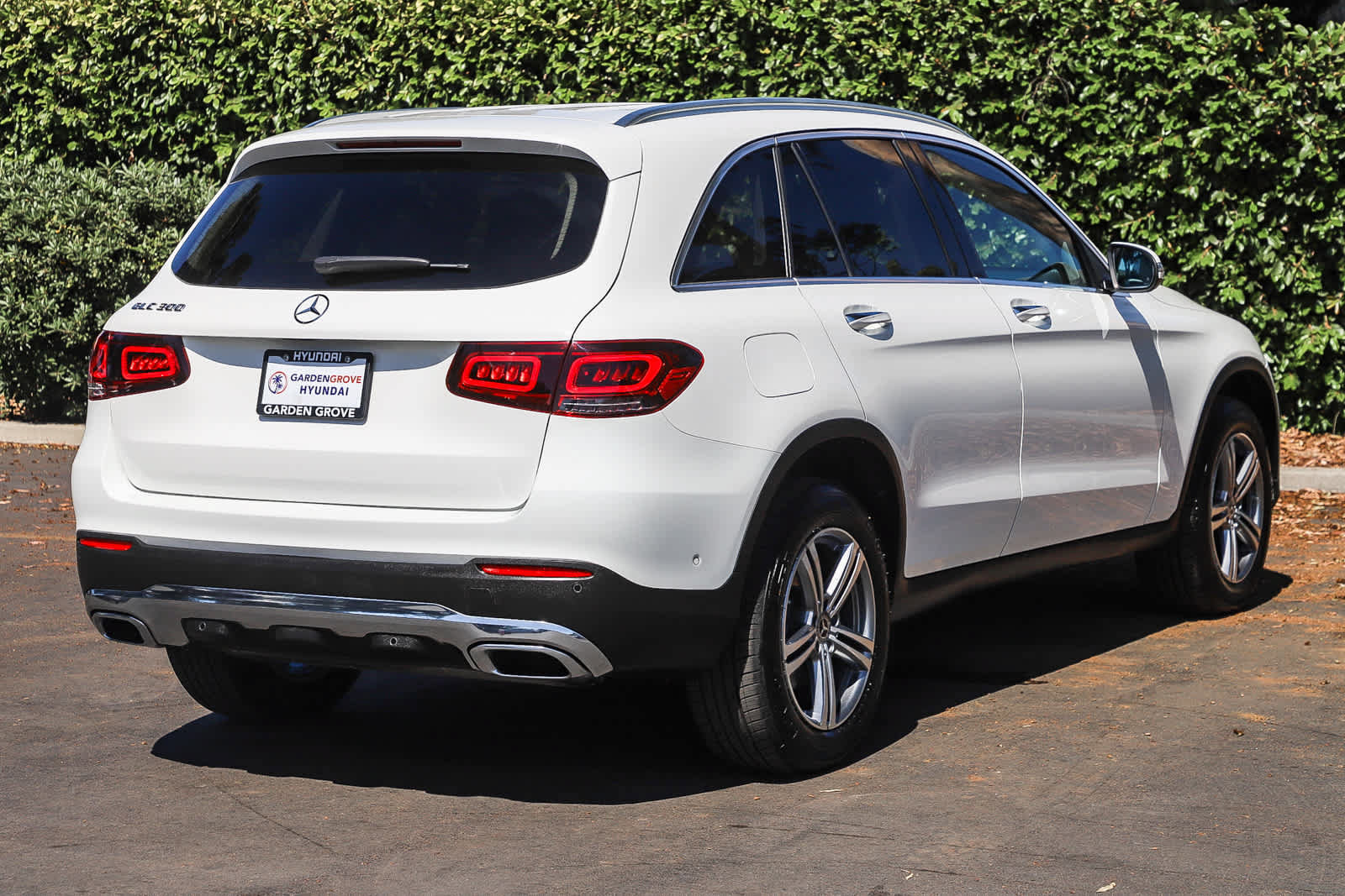 Used 2021 Mercedes-Benz GLC 300 image 6