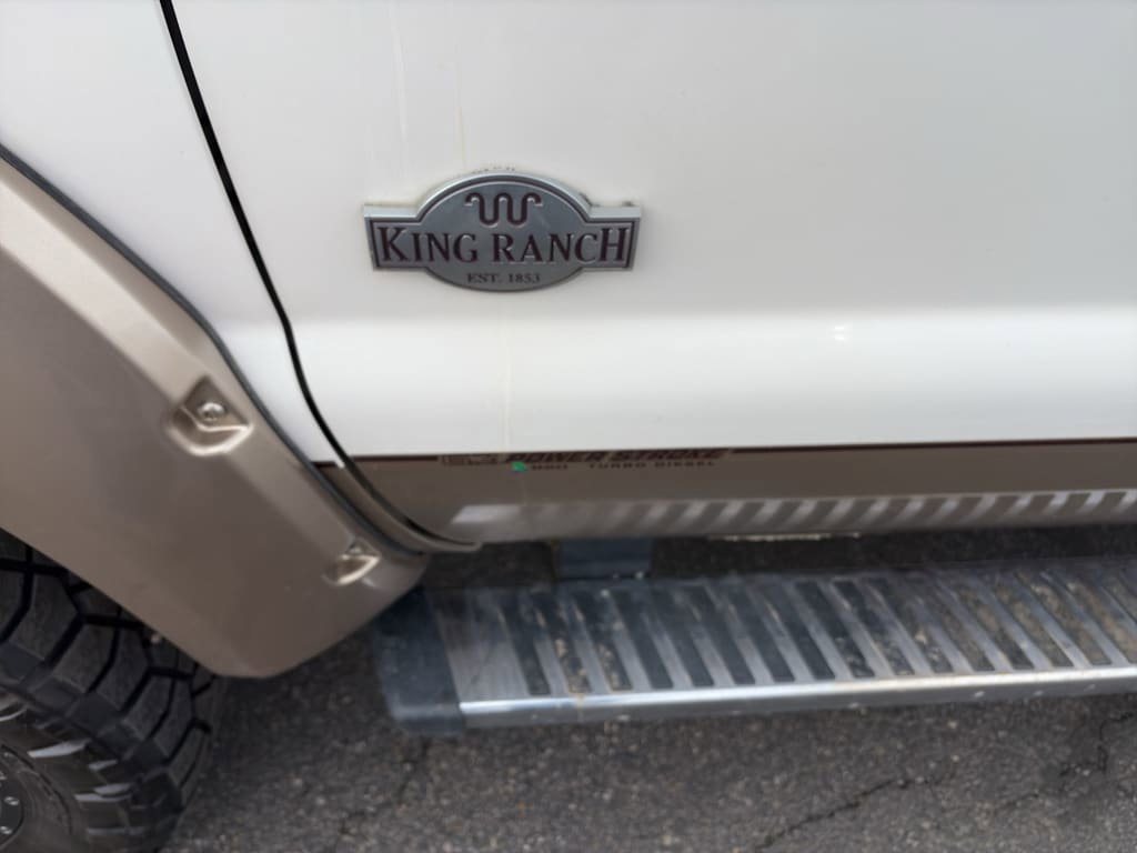 Used 2013 Ford F350 King Ranch w/ King Ranch w/Chrome Pkg AWD/4WD image 10
