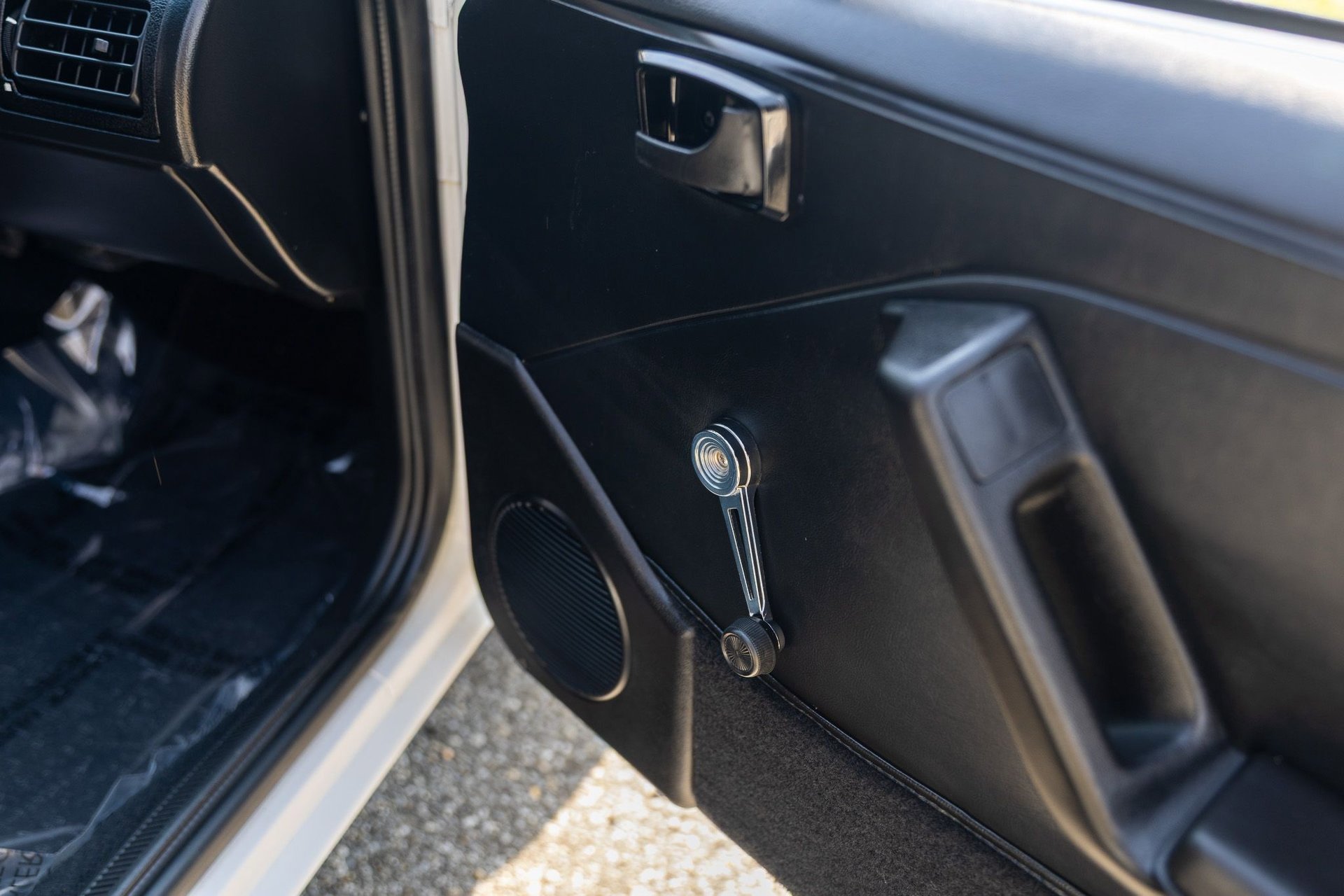 Used 1987 Ford Mustang LX image 38