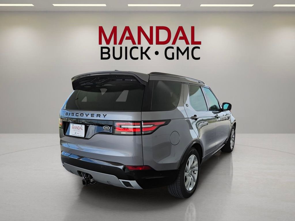 Used 2020 Land Rover Discovery Landmark image 6