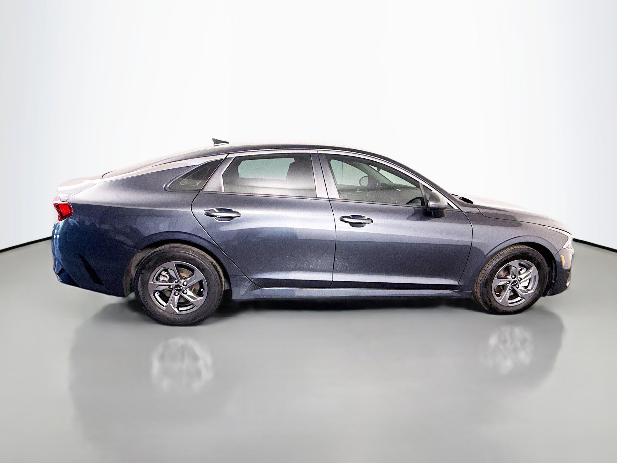 Used 2023 Kia K5 LXS image 11