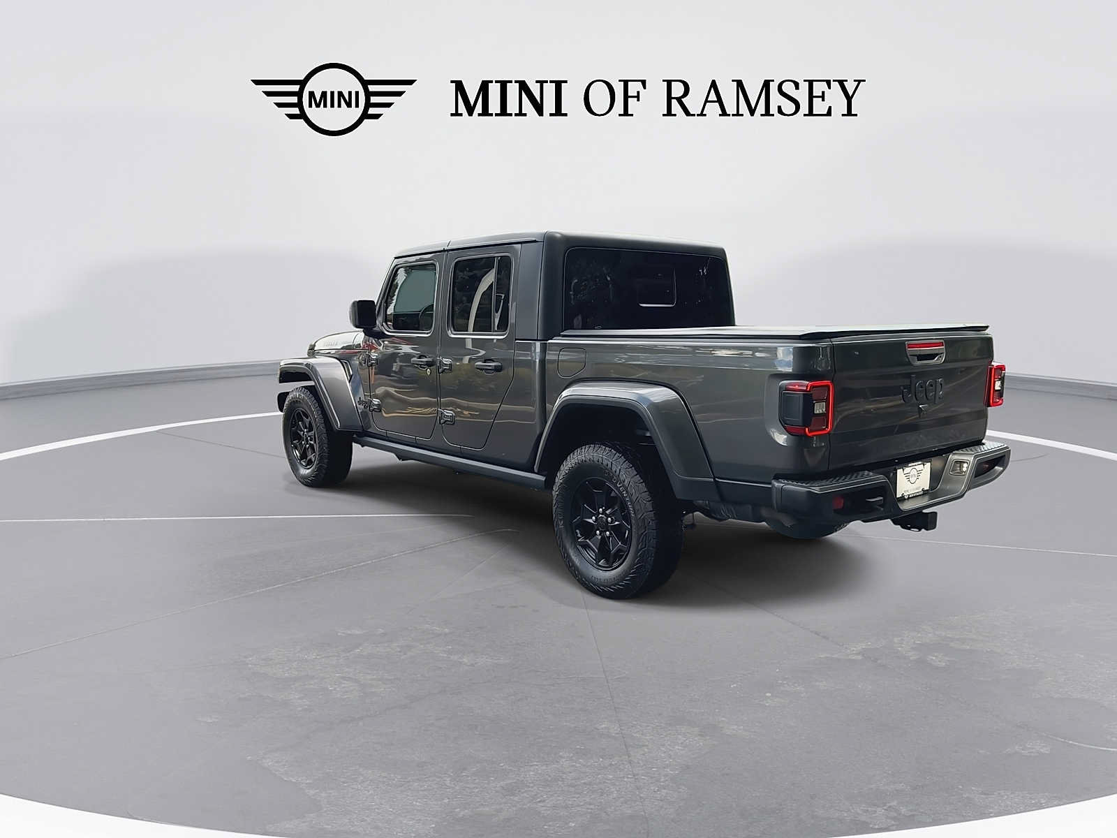 Used 2021 Jeep Gladiator Sport AWD/4WD image 6
