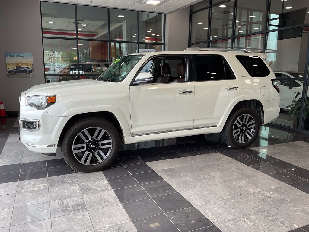 Used 2019 Toyota 4Runner Limited AWD/4WD image 3