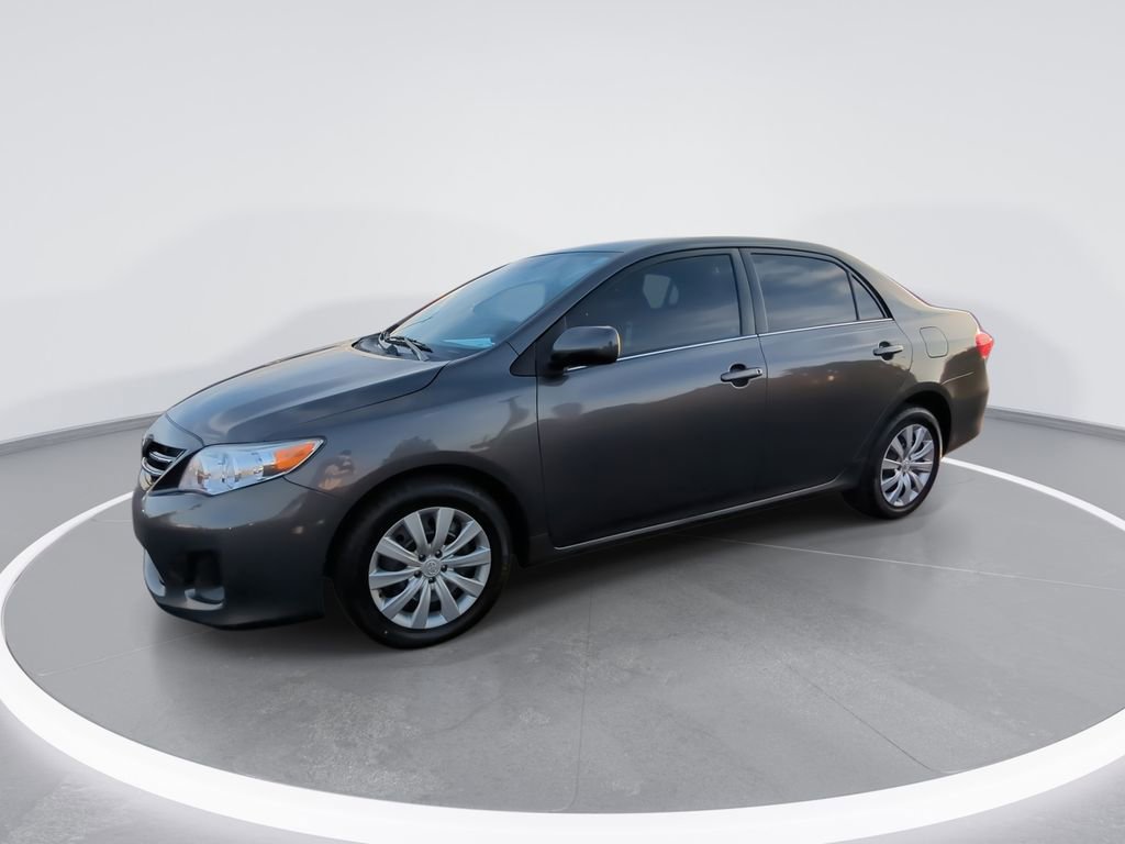 Used 2013 Toyota Corolla LE image 1