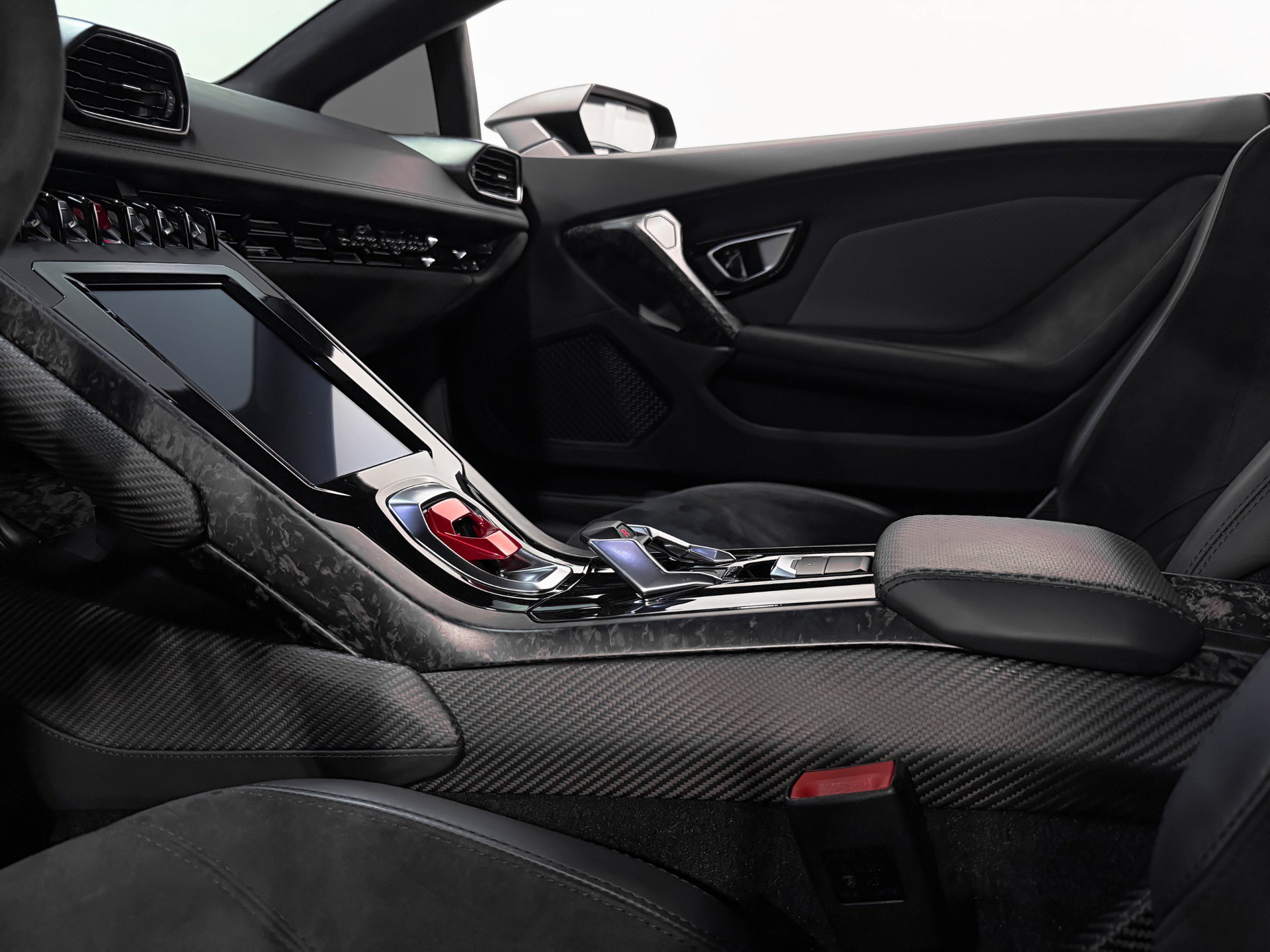 Used 2021 Lamborghini Huracan EVO RWD image 22