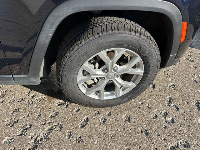 Used 2024 Jeep Grand Cherokee Limited w/ Trailer Tow Package image 24
