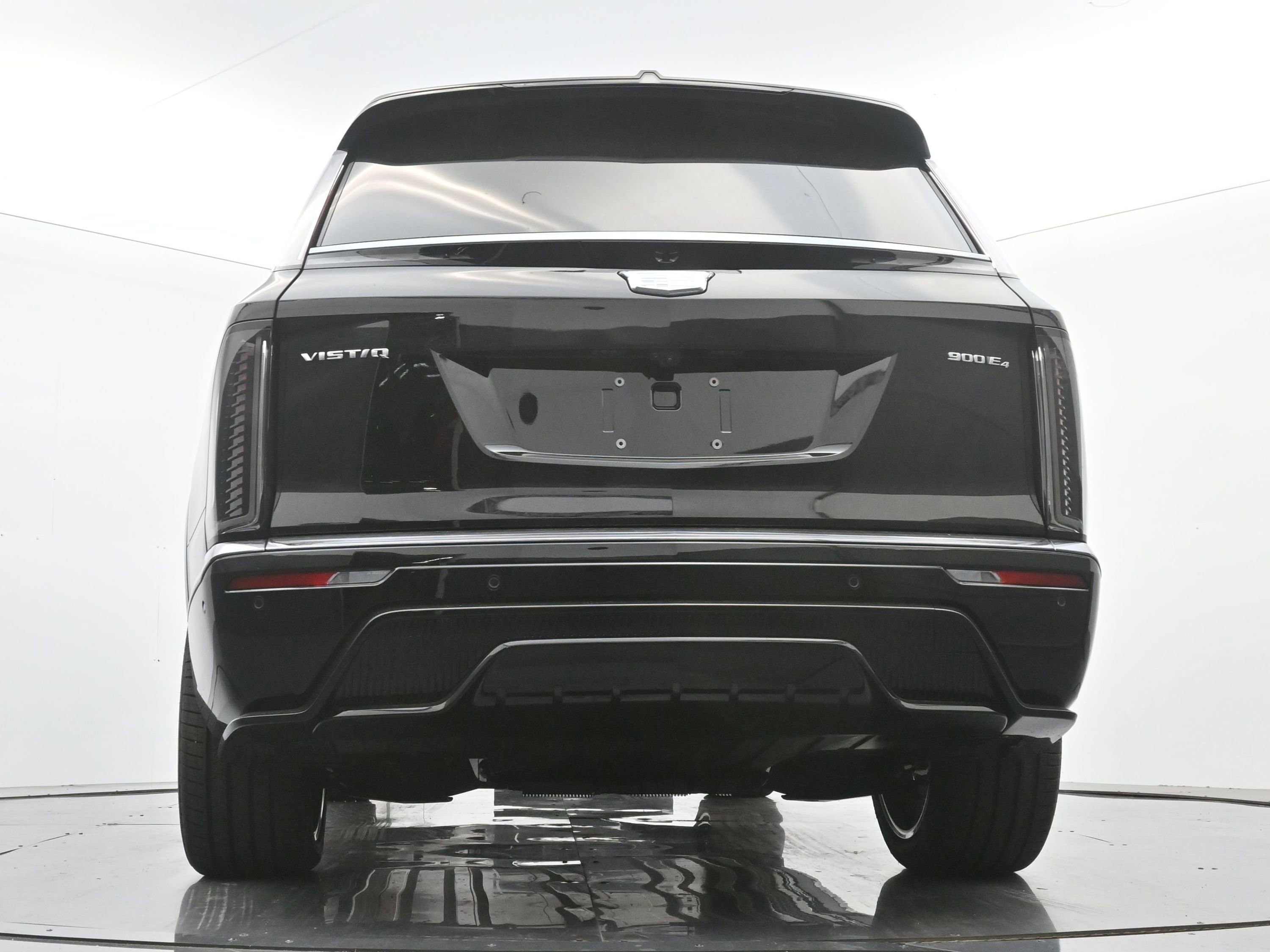 New 2026 Cadillac Vistiq Platinum w/ LPO, Floor Liner Package image 18