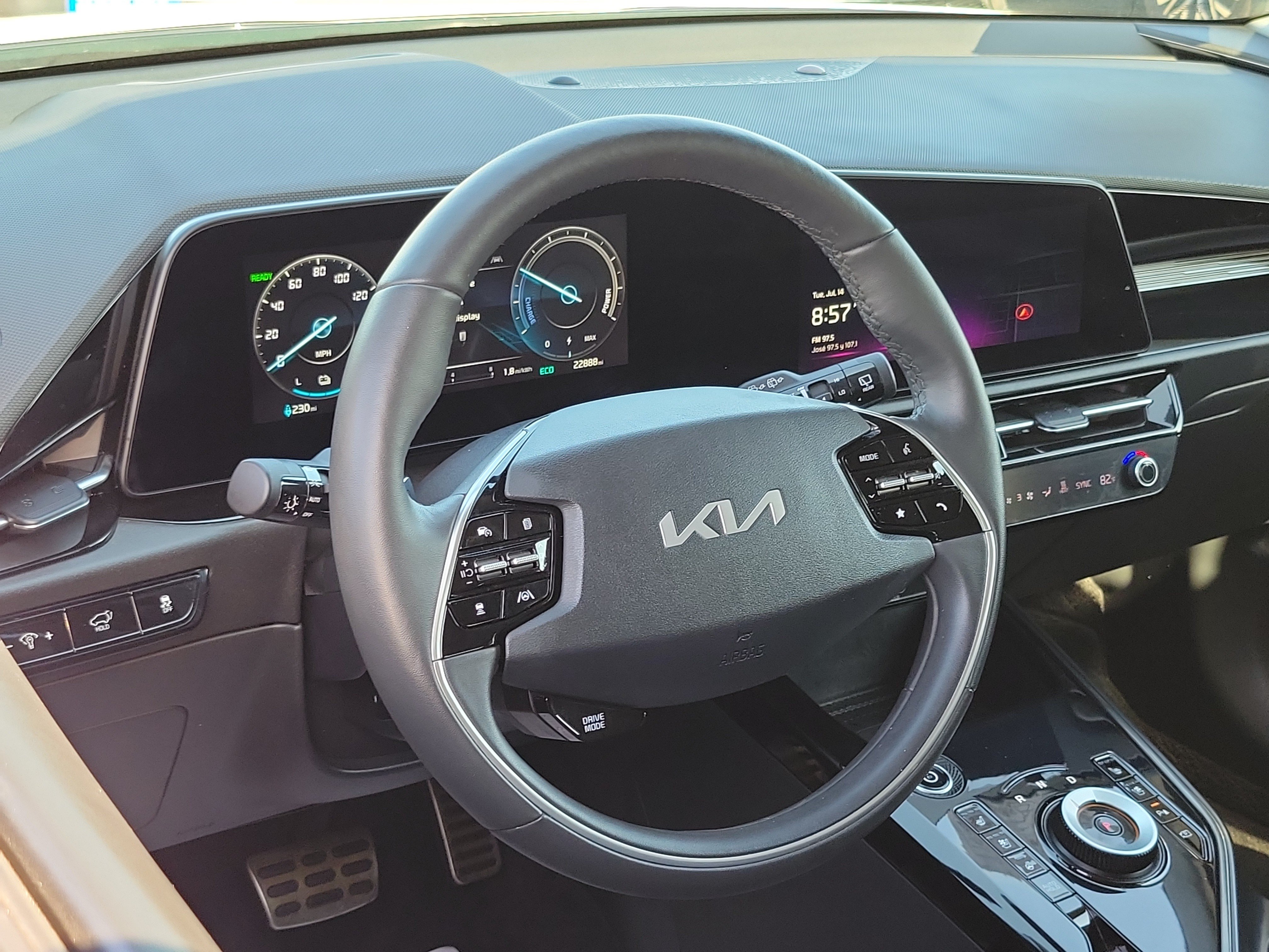 Used 2023 Kia Niro Wave FWD image 9