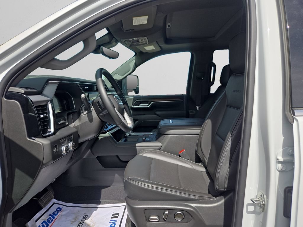 Used 2026 GMC Sierra 3500 Denali w/ Denali Reserve Package AWD/4WD image 9