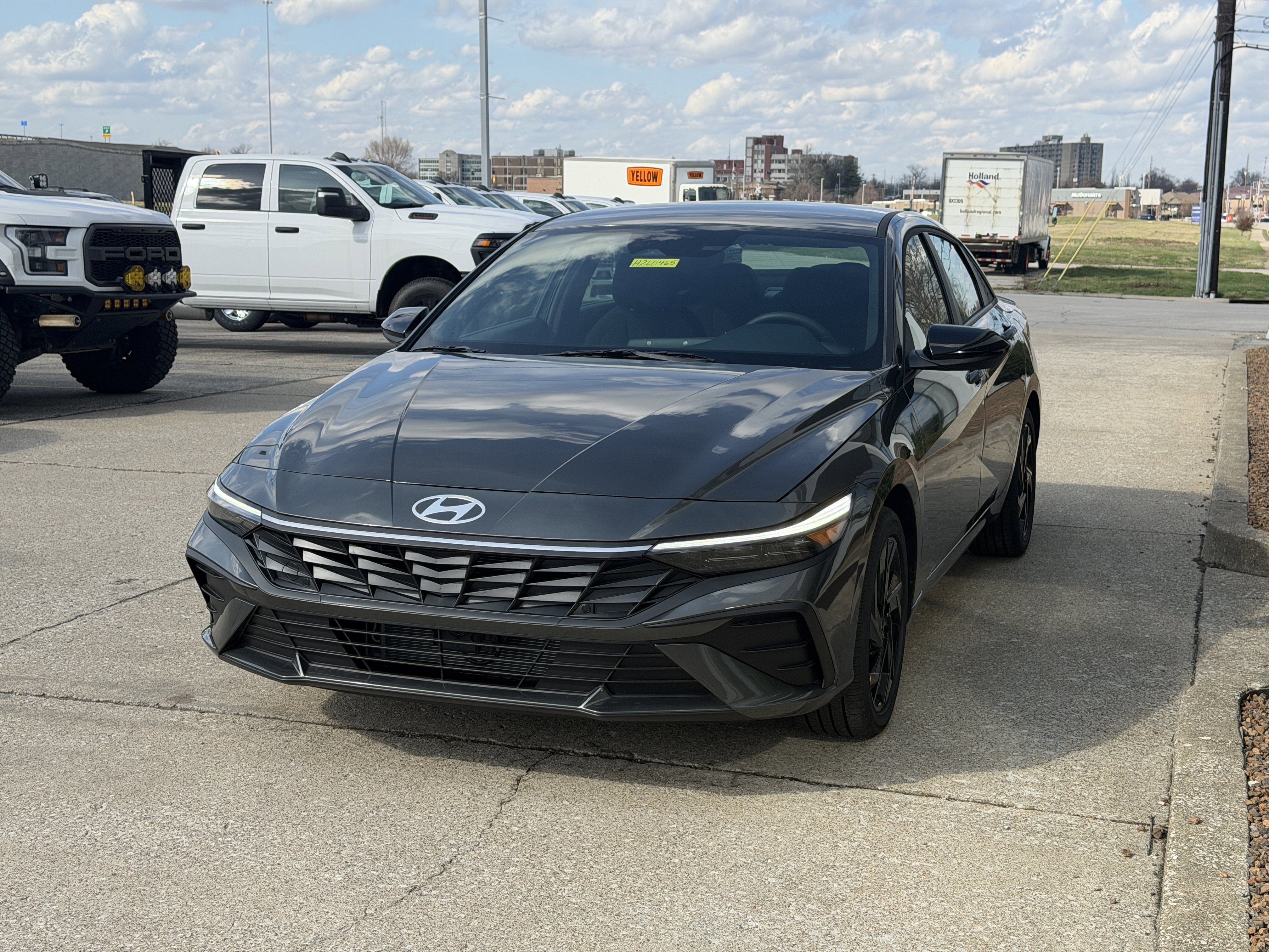 New 2026 Hyundai Elantra Sport FWD image 11