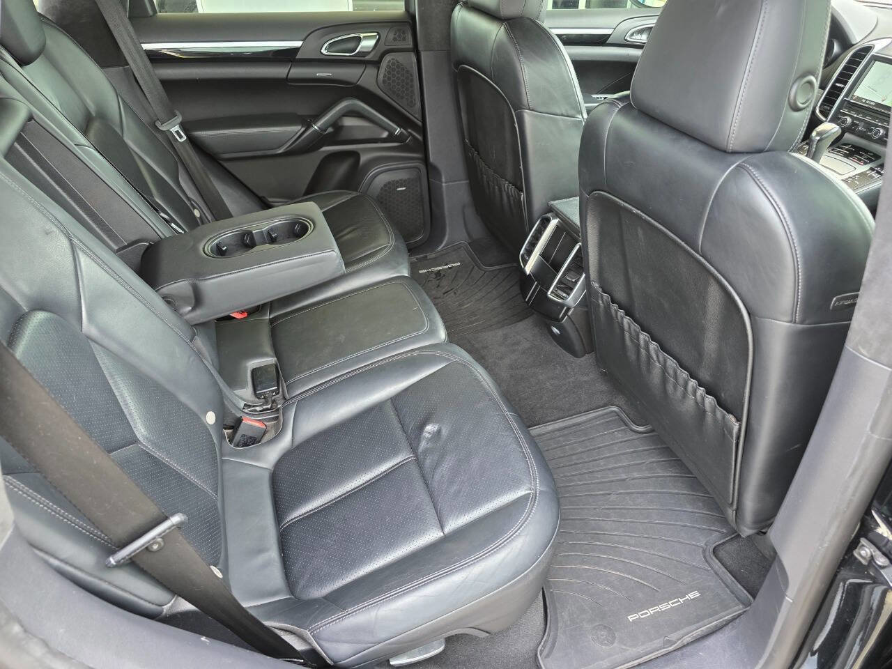 Used 2014 Porsche Cayenne GTS AWD/4WD image 25