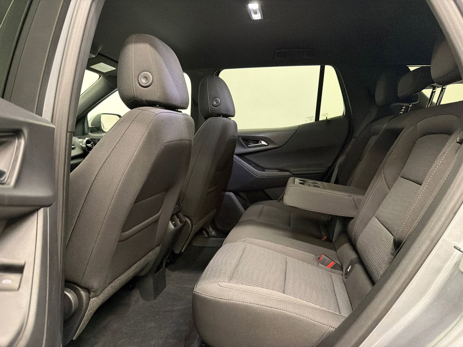 Used 2026 Chevrolet Equinox LT FWD image 15
