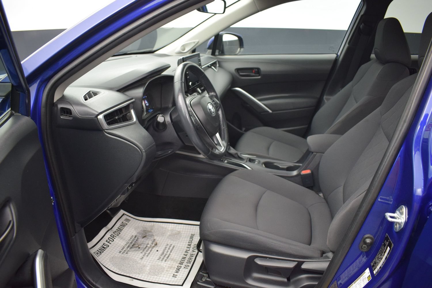 Used 2022 Toyota Corolla Cross LE w/ Moonroof Package AWD/4WD image 13