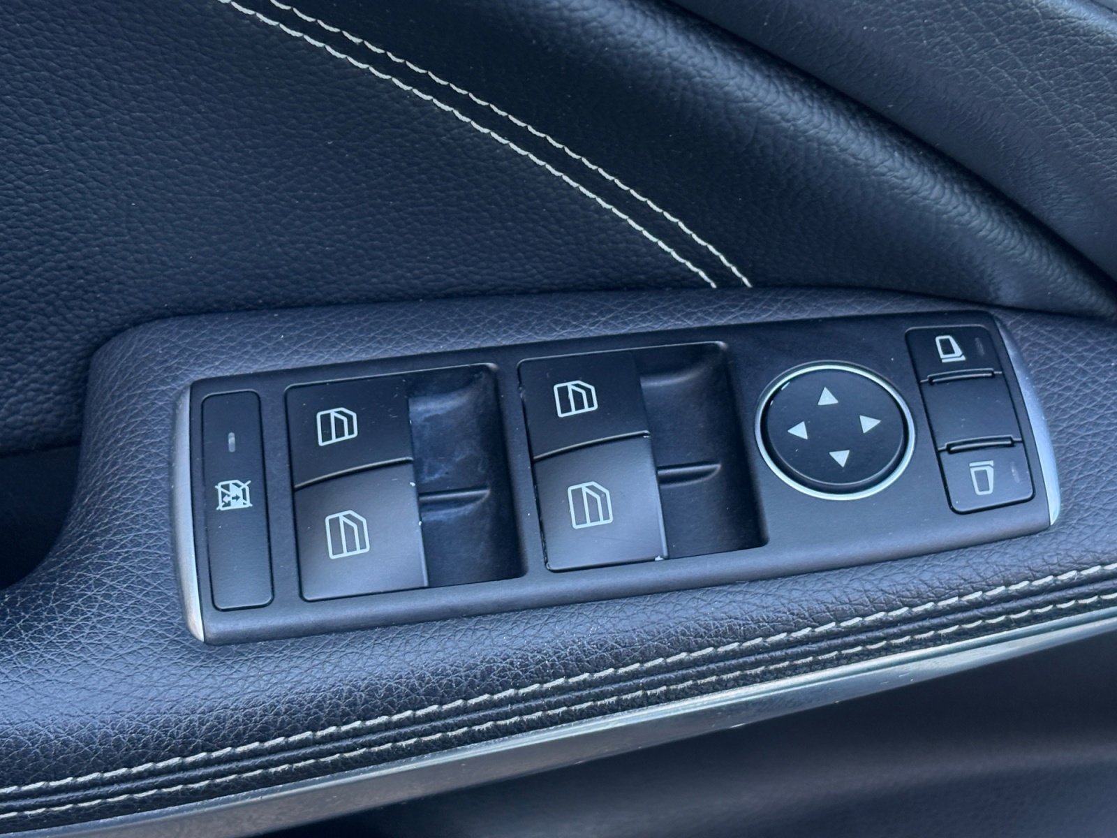 Used 2018 Mercedes-Benz GLA 250 4MATIC image 15