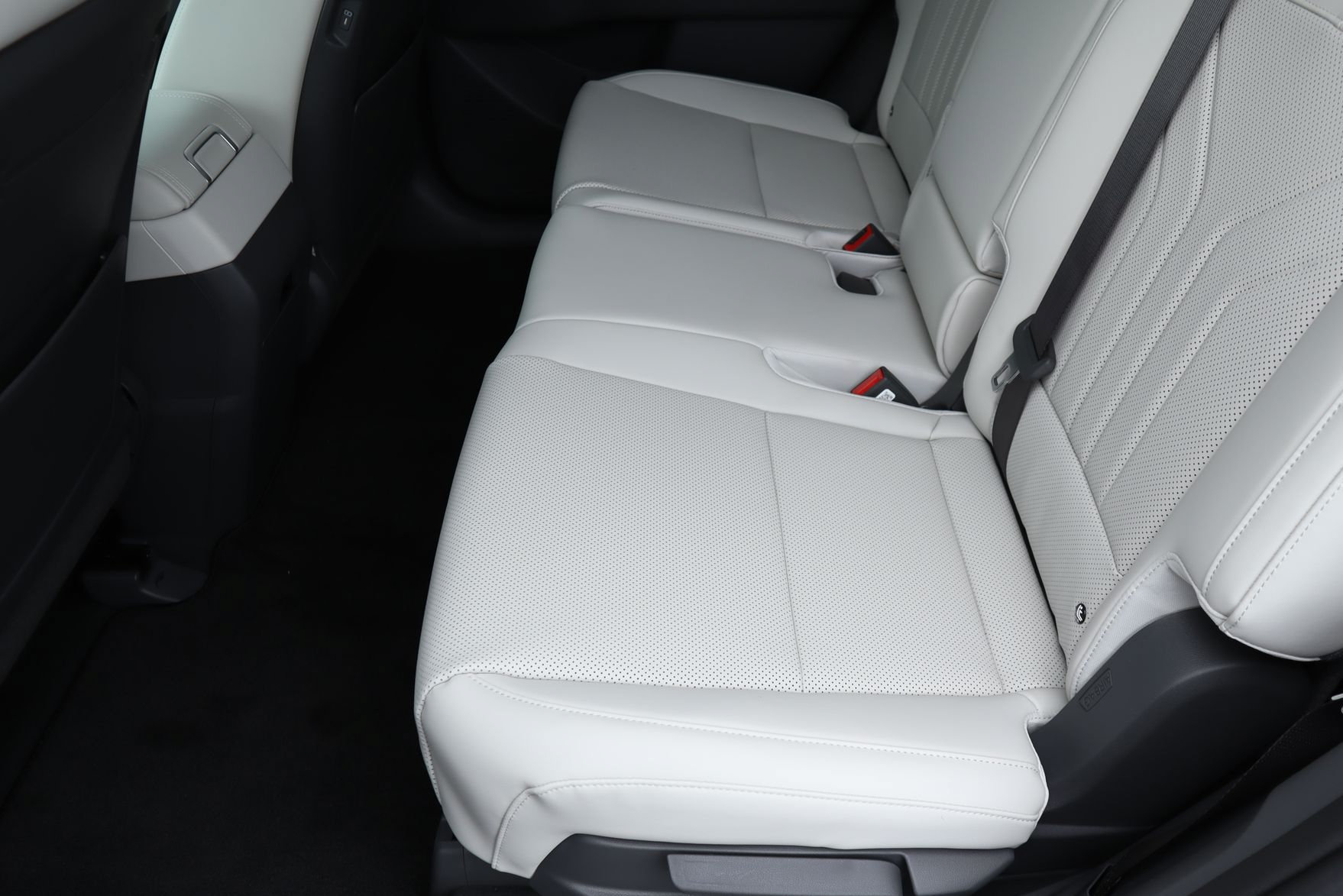 New 2027 Hyundai Santa Fe SEL FWD image 17