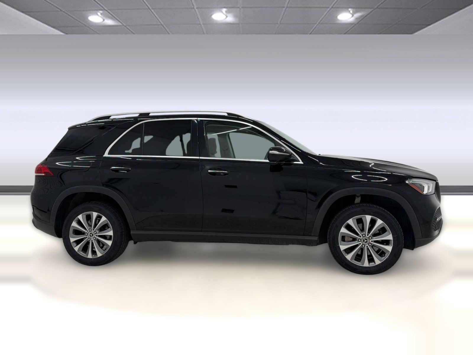 Certified 2020 Mercedes-Benz GLE 350 4MATIC w/ Premium Package image 8