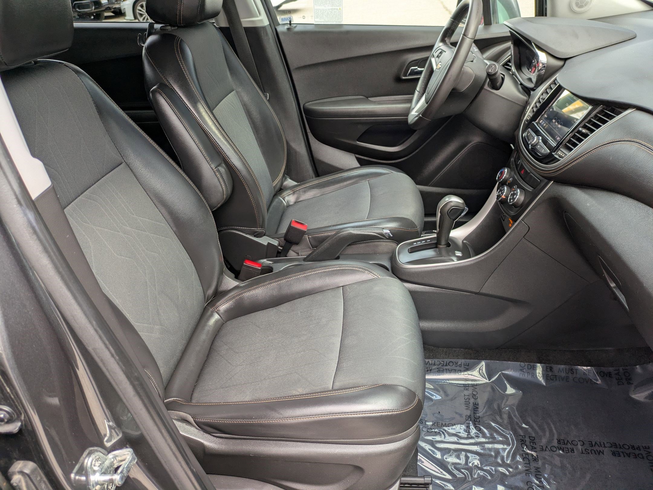 Used 2018 Chevrolet Trax LT w/ LT Convenience Package image 31