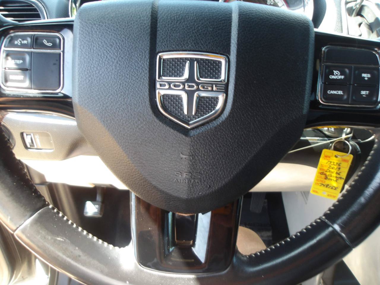 Used 2019 Dodge Grand Caravan SXT FWD image 18