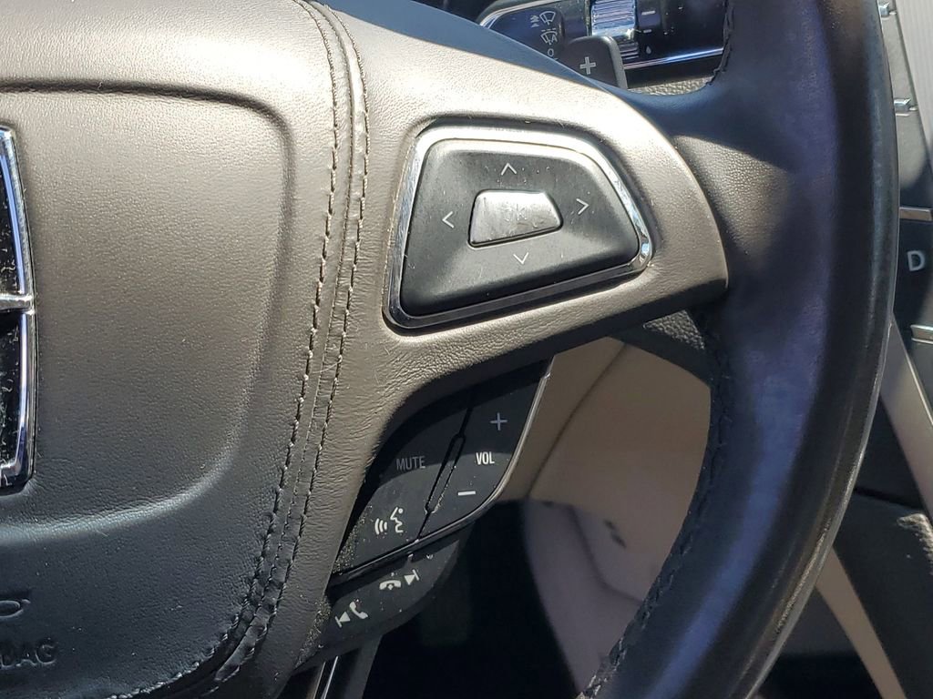 Used 2019 Lincoln MKZ Reserve FWD image 17