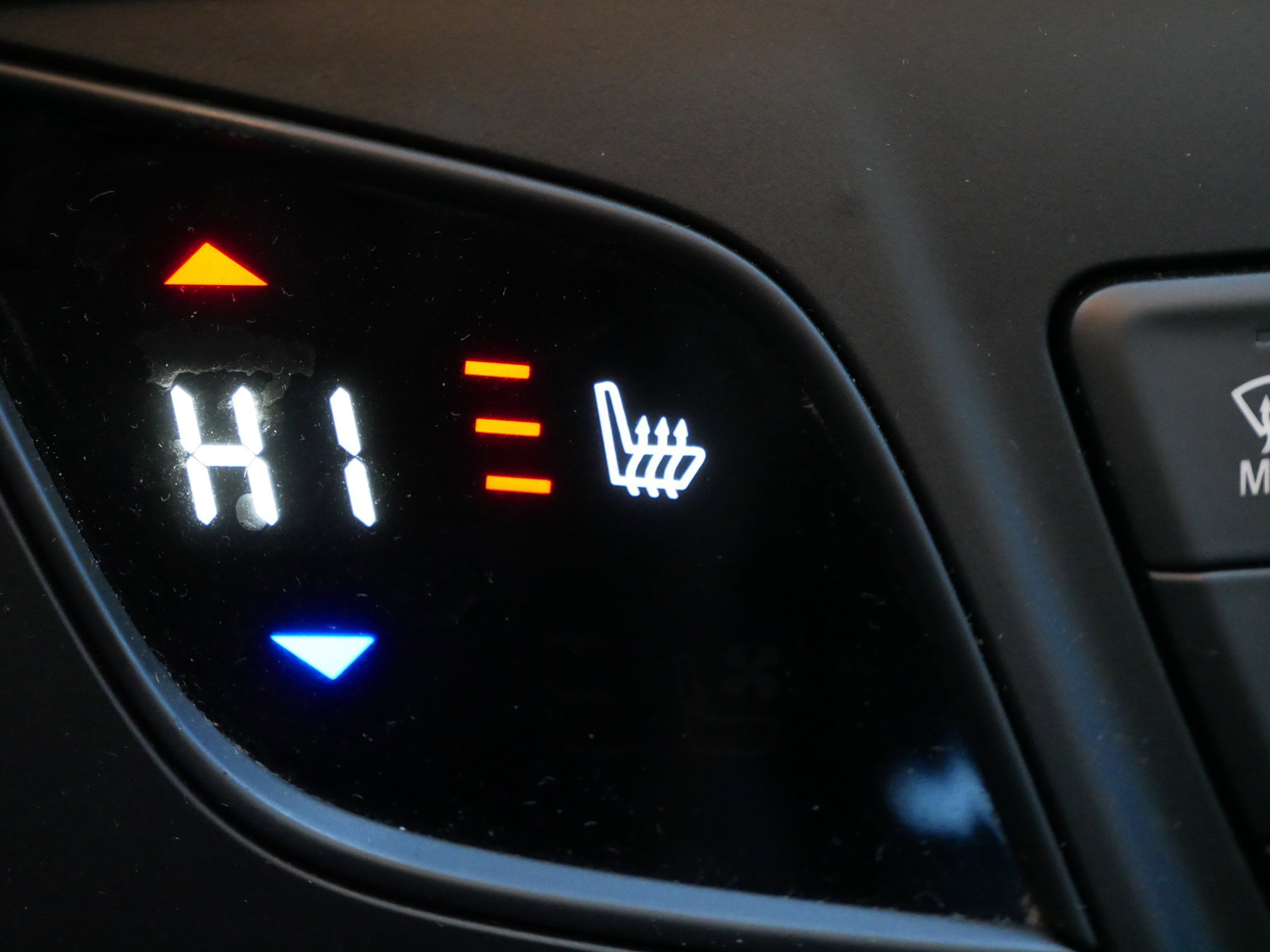 Used 2017 Buick Envision Essence w/ LPO, Cargo Package image 28