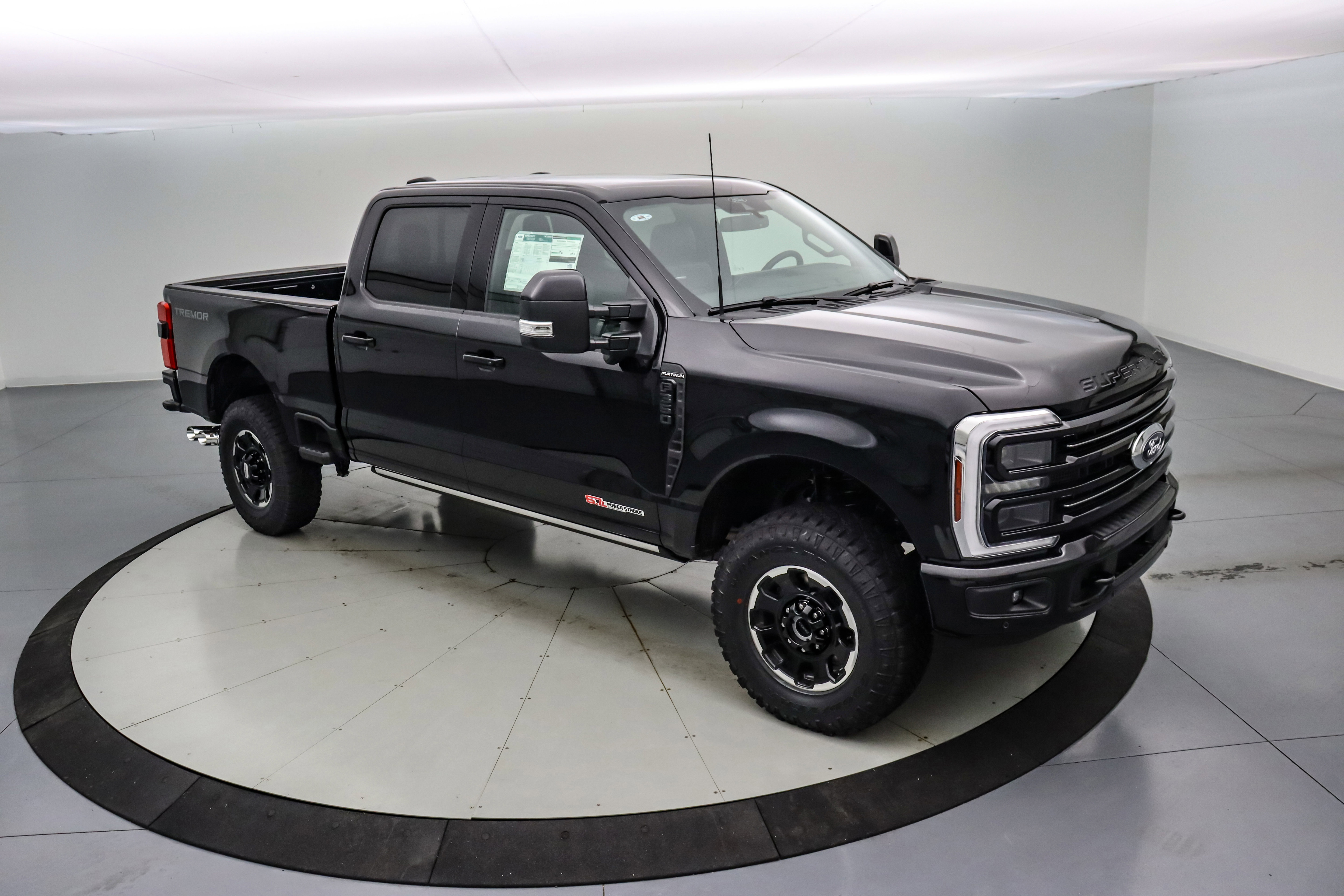 New 2026 Ford F350 Platinum w/ Tremor Off-Road Package image 2