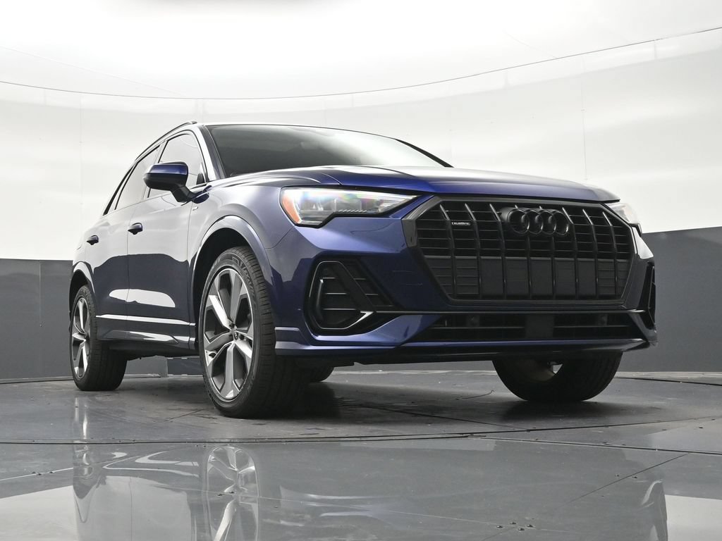 Used 2021 Audi Q3 2.0T Premium w/ Convenience Package AWD/4WD image 29