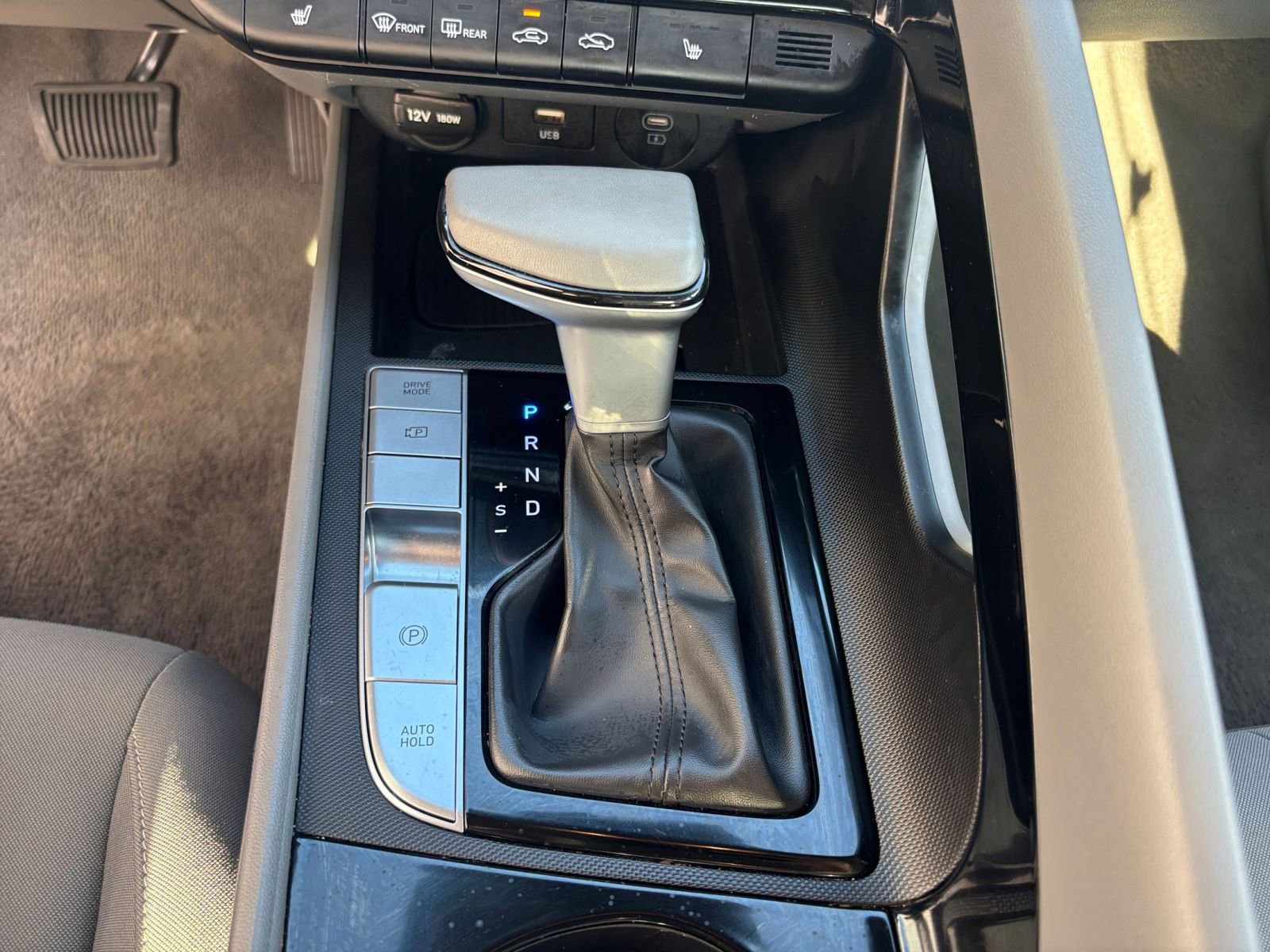 Used 2025 Hyundai Elantra SEL image 41