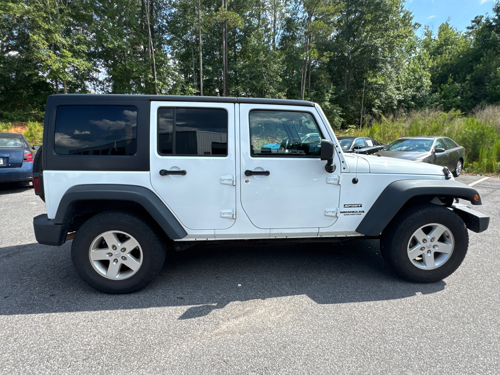 Used 2017 Jeep Wrangler Unlimited Sport w/ Quick Order Package 24S AWD/4WD image 4