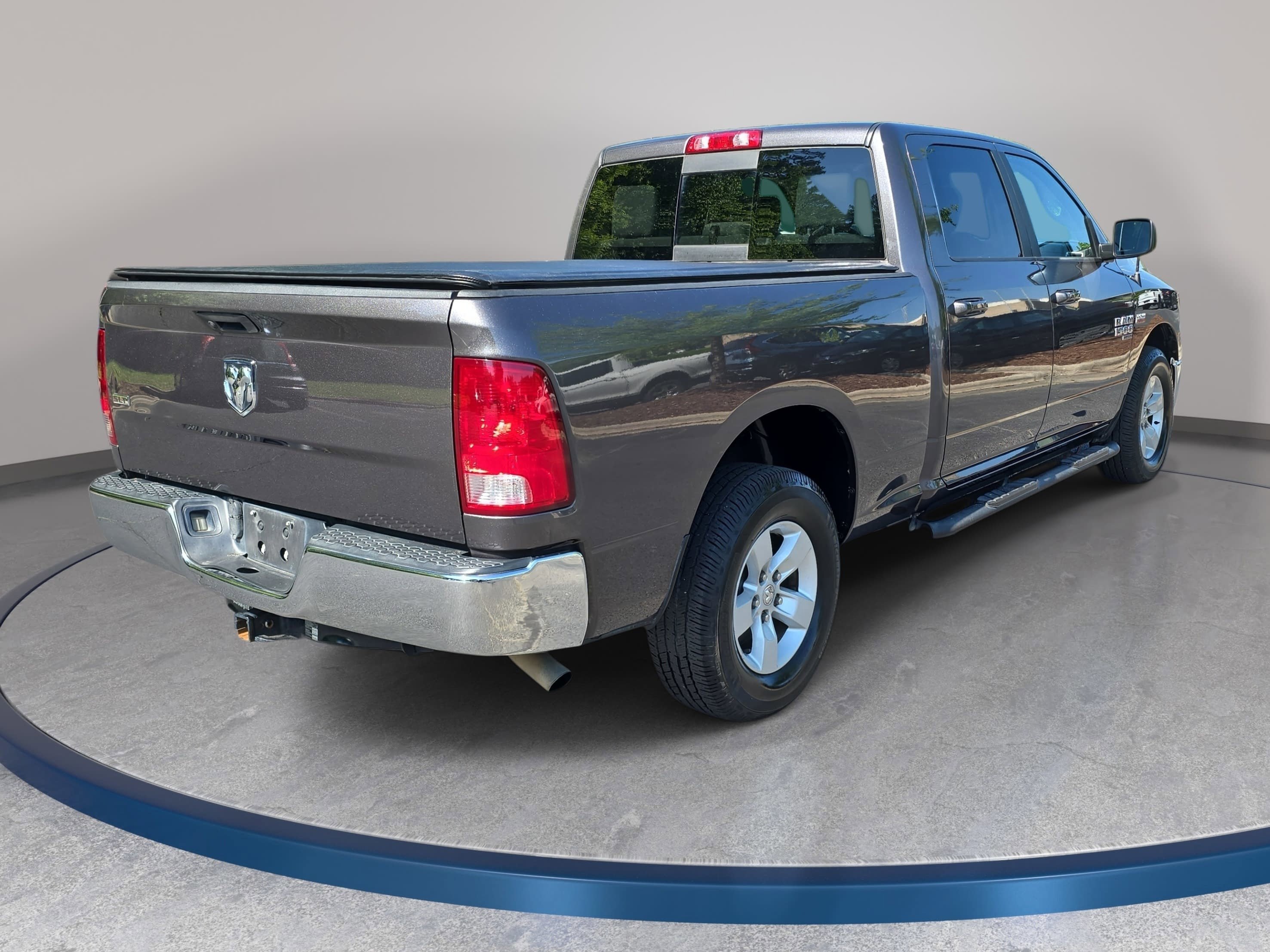 Used 2019 RAM 1500 Classic SLT RWD image 5