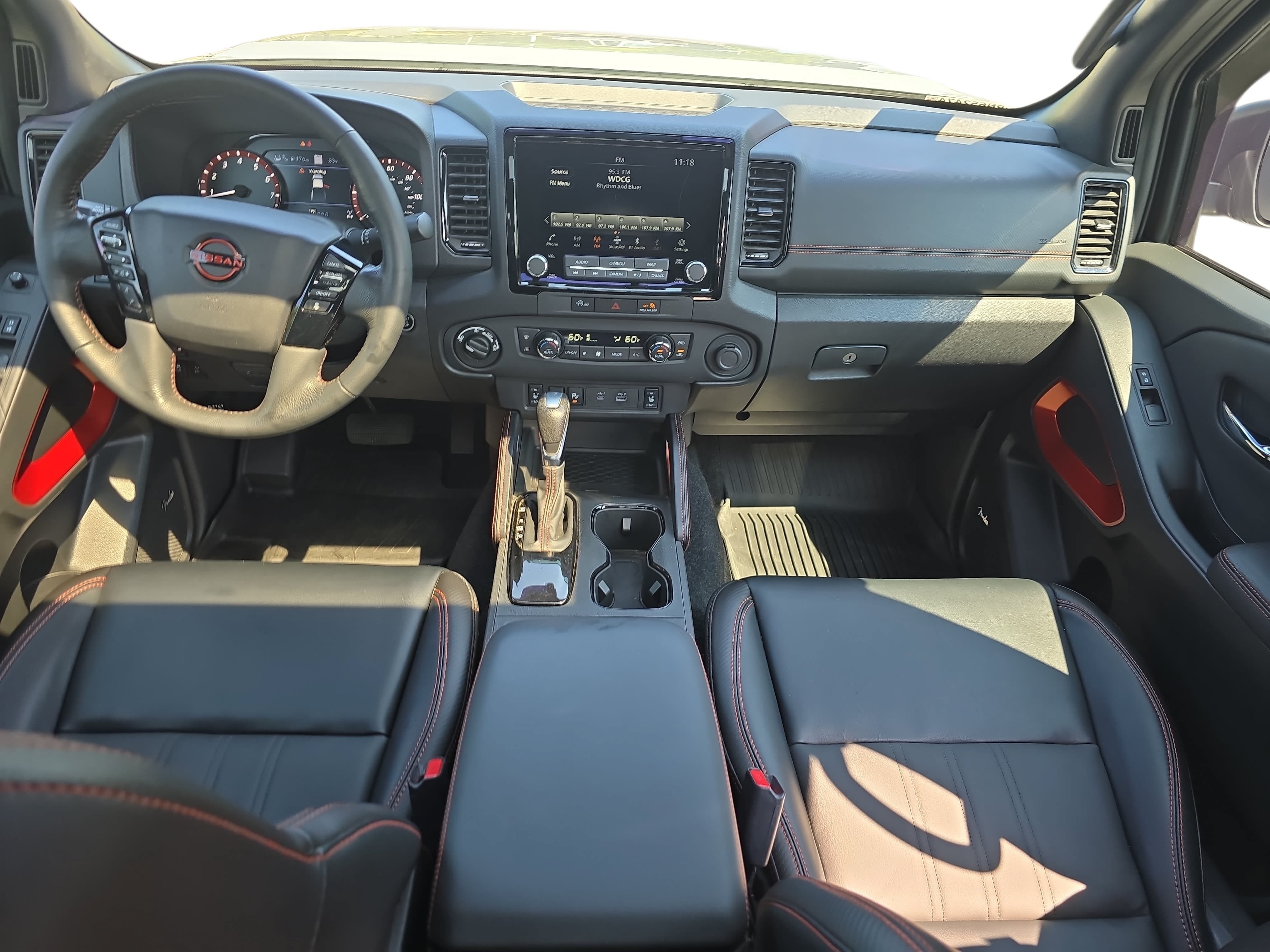 Used 2023 Nissan Frontier PRO-4X w/ Pro-4X Premium Package AWD/4WD image 9