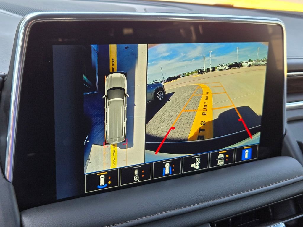 Used 2024 Chevrolet Suburban High Country w/ Premium Package image 20