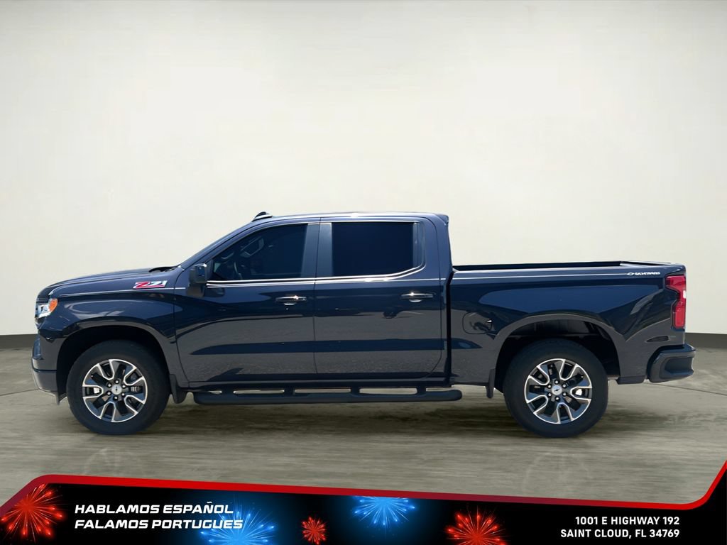 Used 2024 Chevrolet Silverado 1500 RST w/ Z71 Off-Road Package AWD/4WD image 3