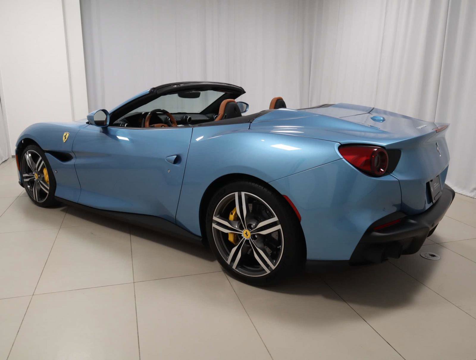 Certified 2022 Ferrari Portofino M image 16