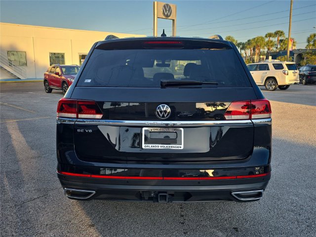 Used 2023 Volkswagen Atlas SE w/ Panoramic Sunroof Package FWD image 3