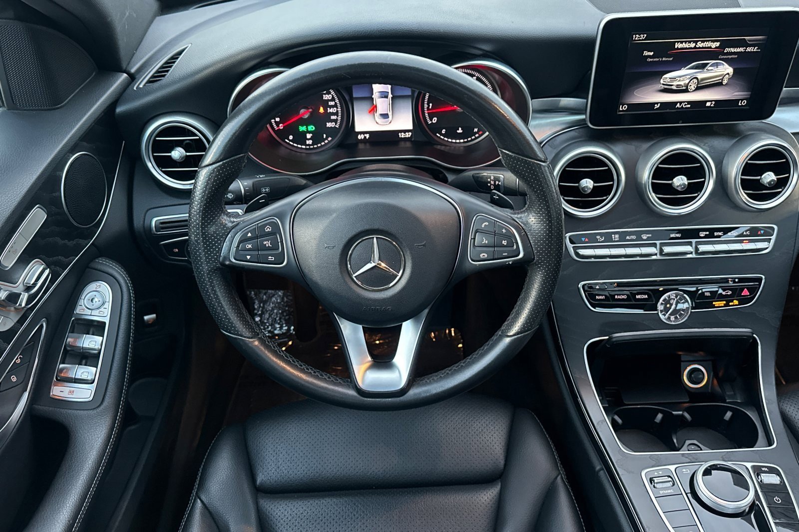 Used 2018 Mercedes-Benz C 300 Sedan w/ Premium Package image 13