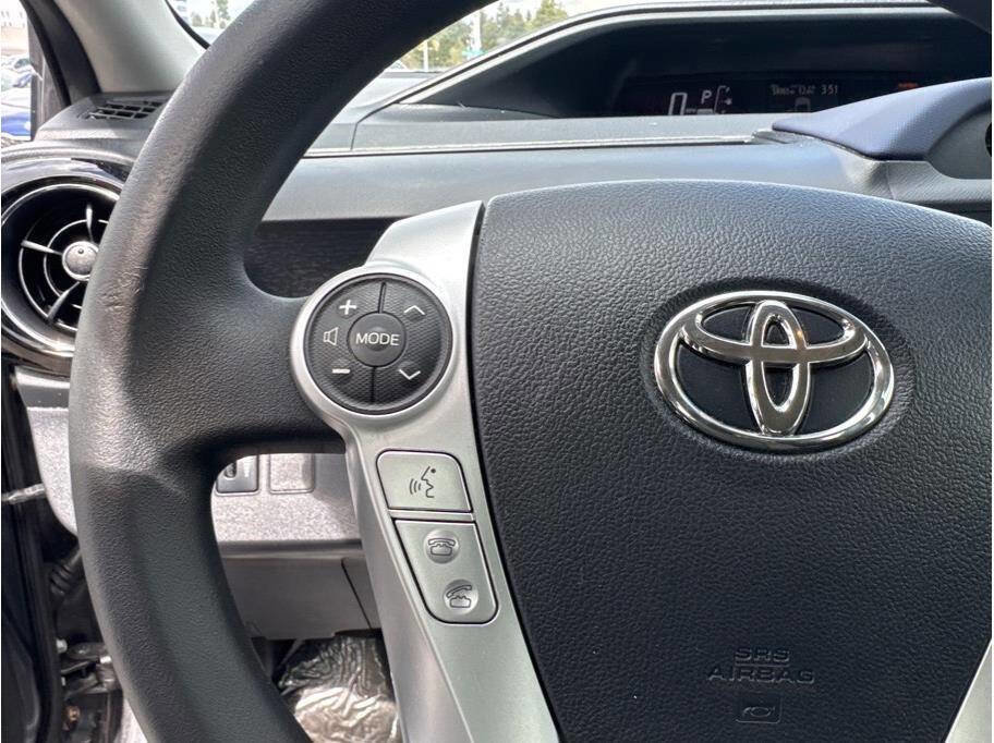 Used 2015 Toyota Prius C Two image 8